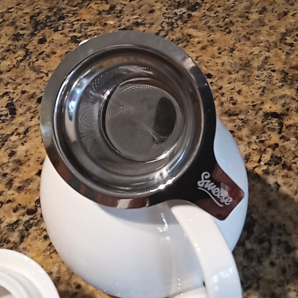 SWEESE Porcelain Tea Pot With Stainless Steel Infuser. 27 oz. Flawless Condition - Picture 9 of 16